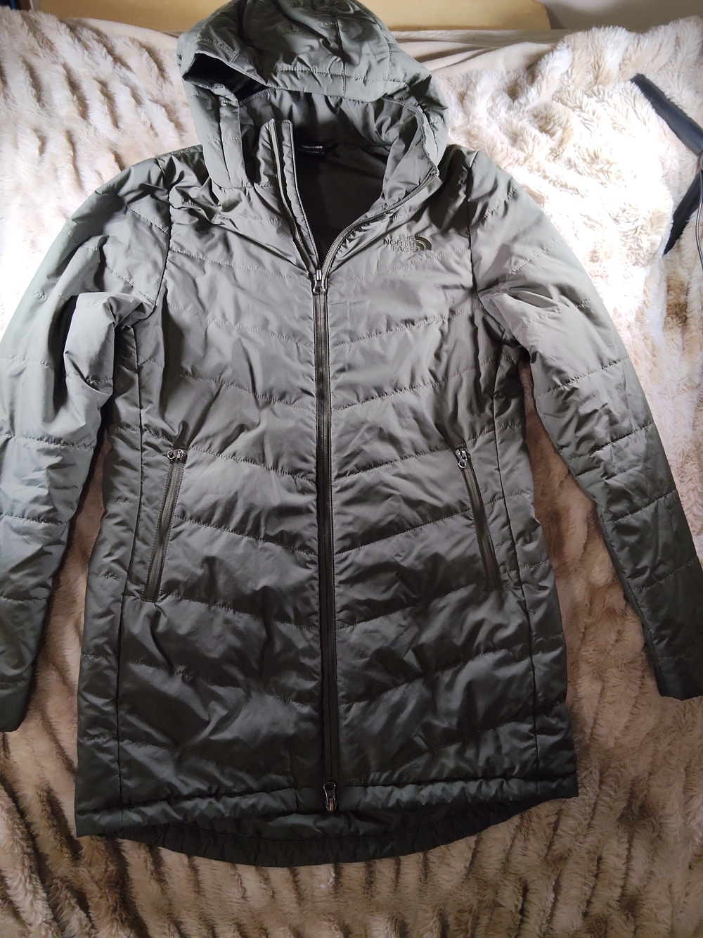 Women’s Hooded Puffer Coat - Olive Green